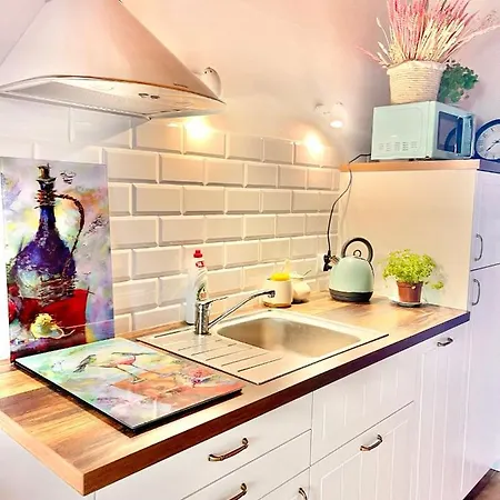 Apple Tree House Дом отдыха *