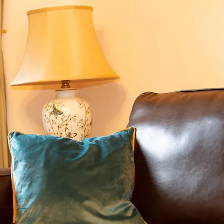 Apple Tree House Дом отдыха *