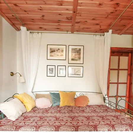 Apple Tree House Дом отдыха